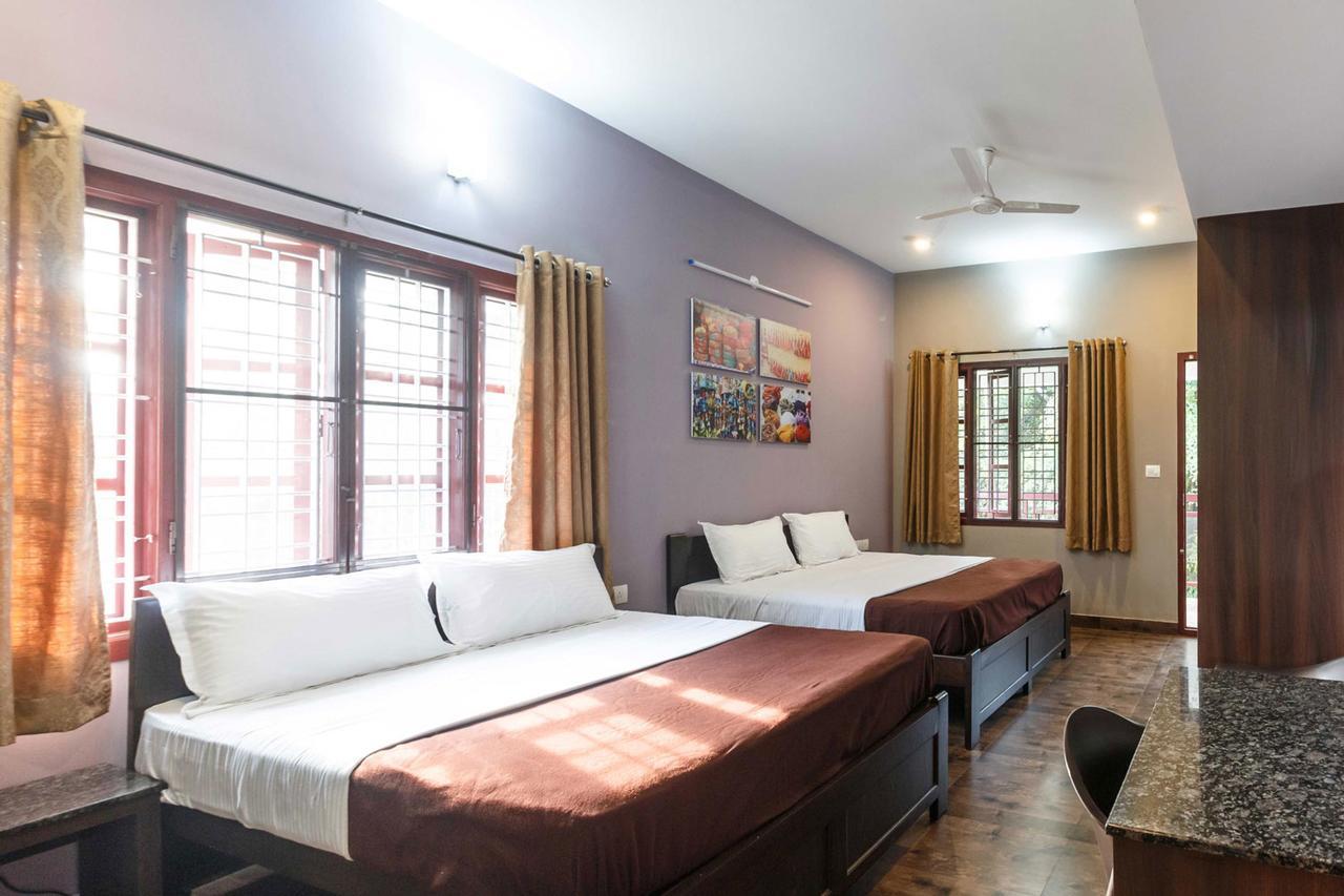 Karkera Comforts Hotel Madikeri Bagian luar foto