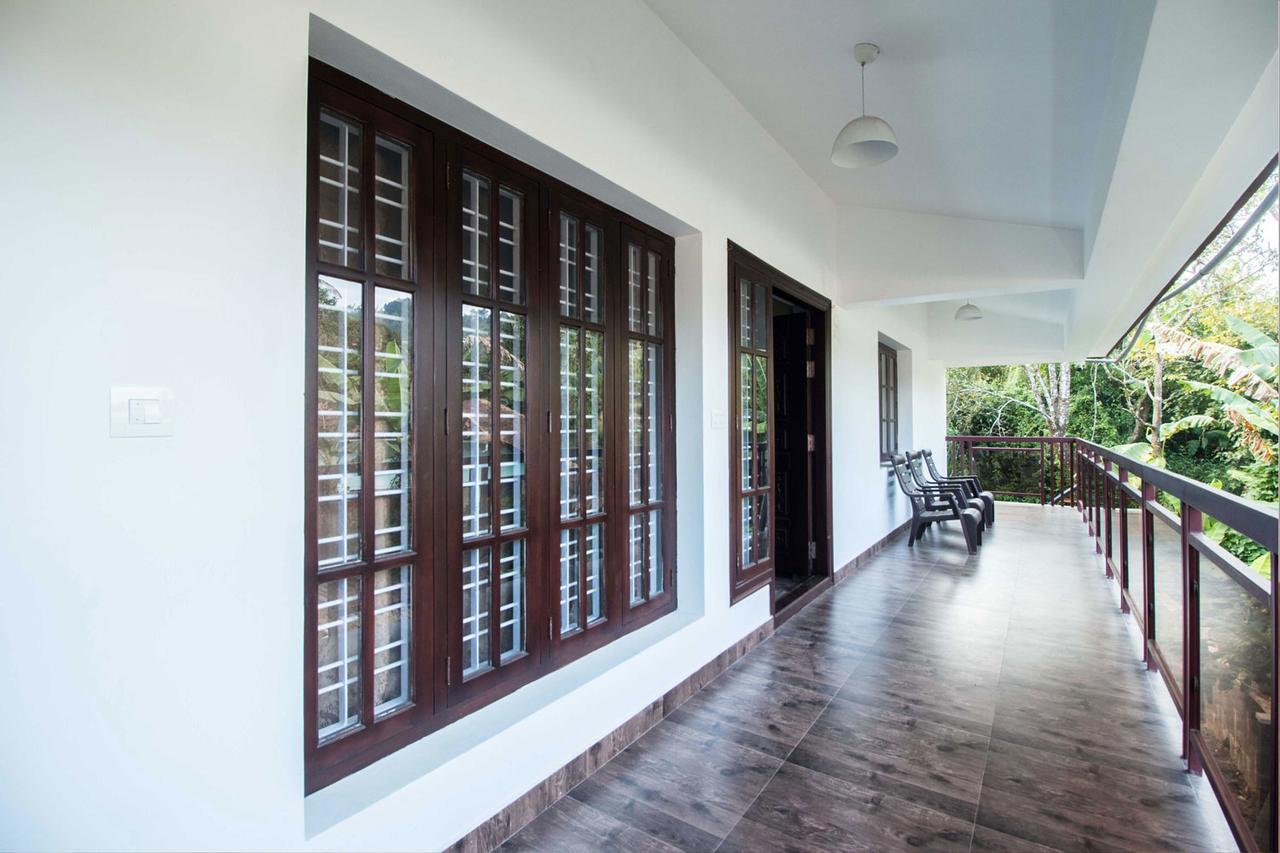 Karkera Comforts Hotel Madikeri Bagian luar foto