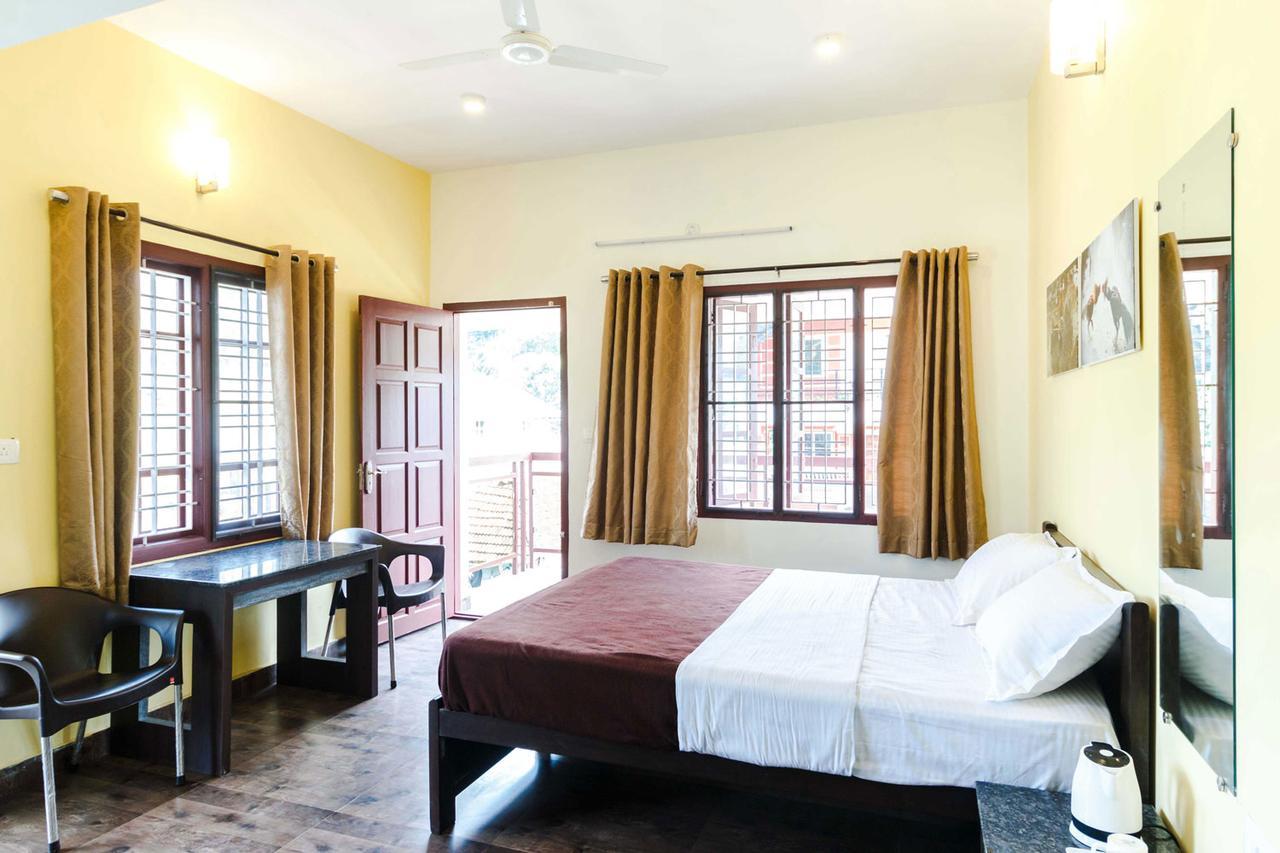 Karkera Comforts Hotel Madikeri Bagian luar foto