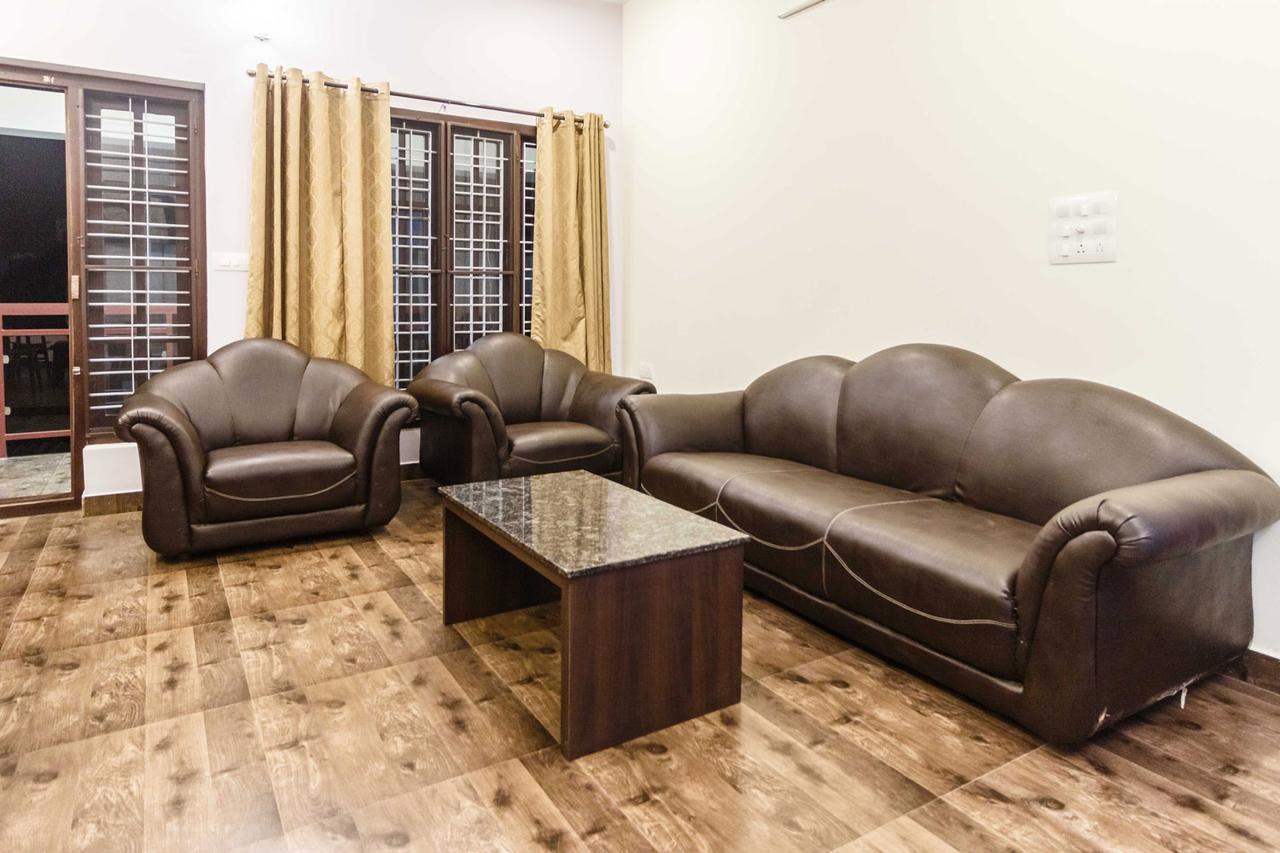 Karkera Comforts Hotel Madikeri Bagian luar foto