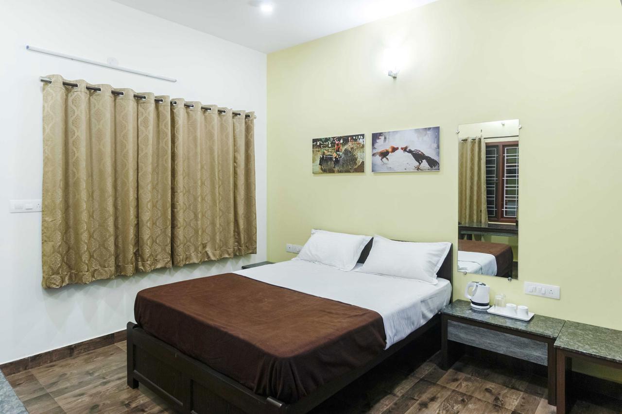 Karkera Comforts Hotel Madikeri Bagian luar foto