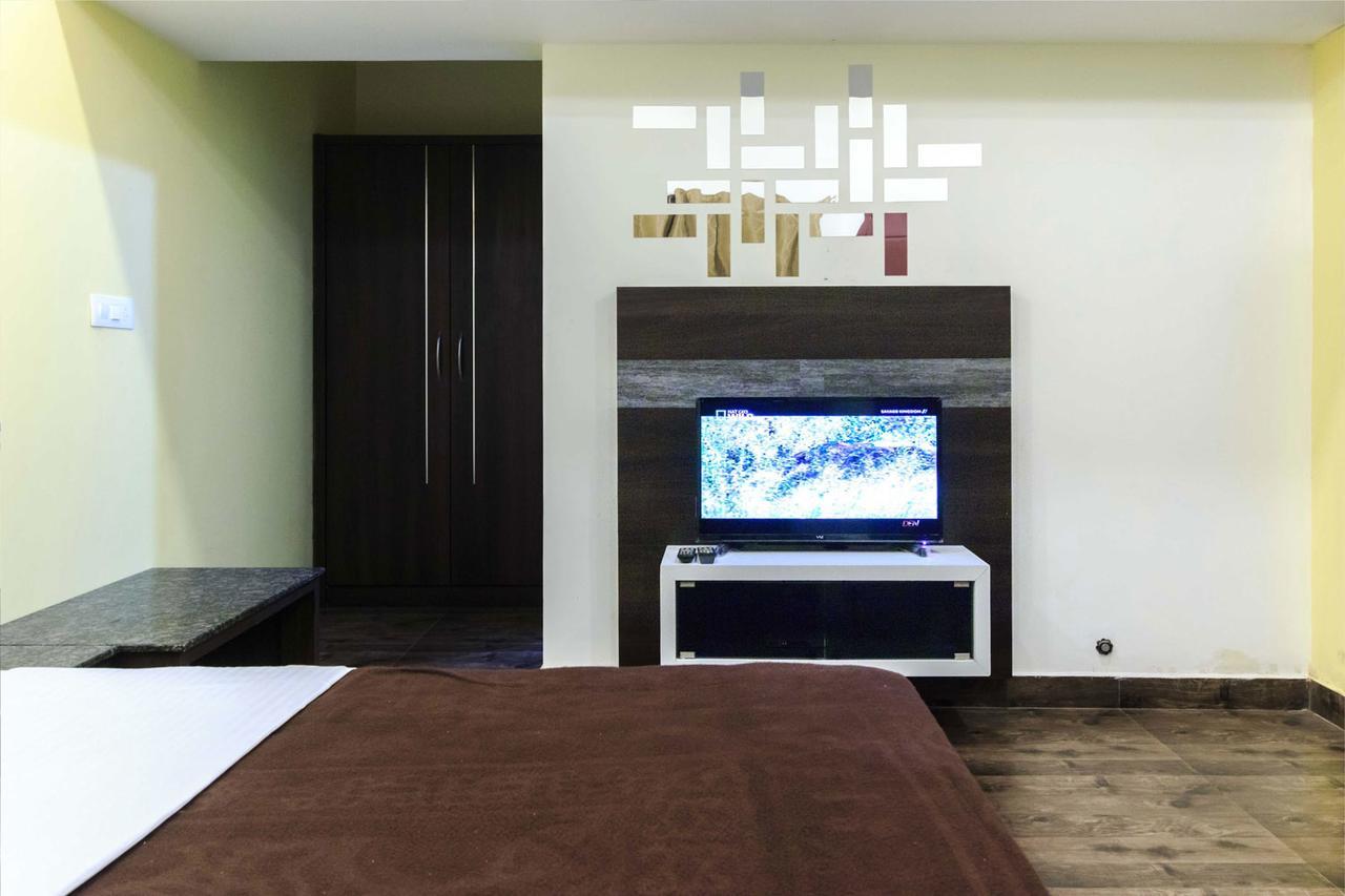 Karkera Comforts Hotel Madikeri Bagian luar foto